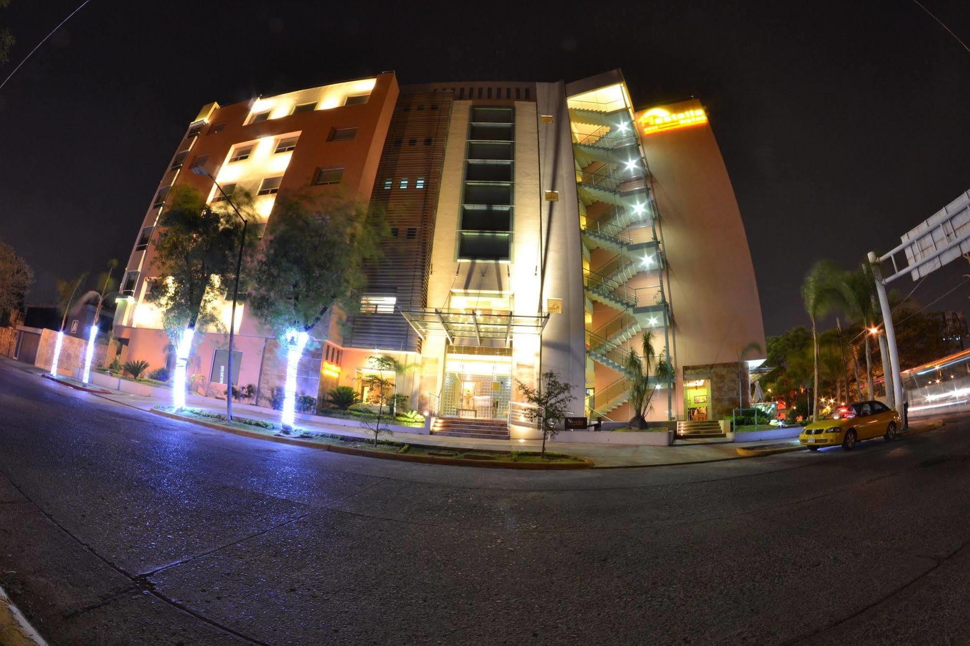 Hostalia Expo & Business Class 4*