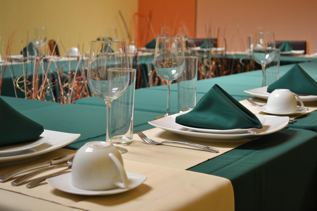 Hostalia Expo & Business Class 4*